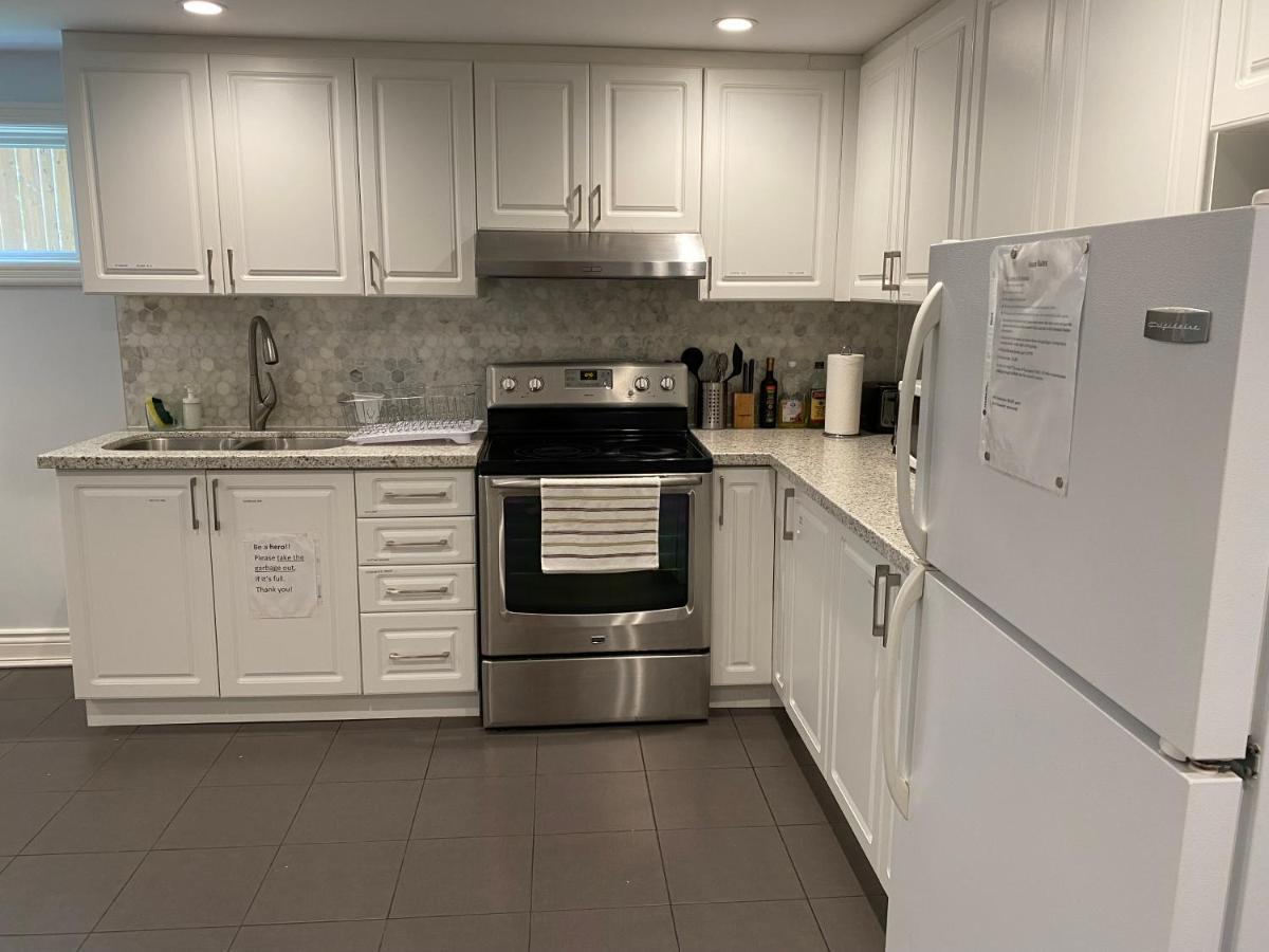 Yonge And Finch Subway !S Spacious And Modern Private Bd With Shared Bathroom Торонто Экстерьер фото
